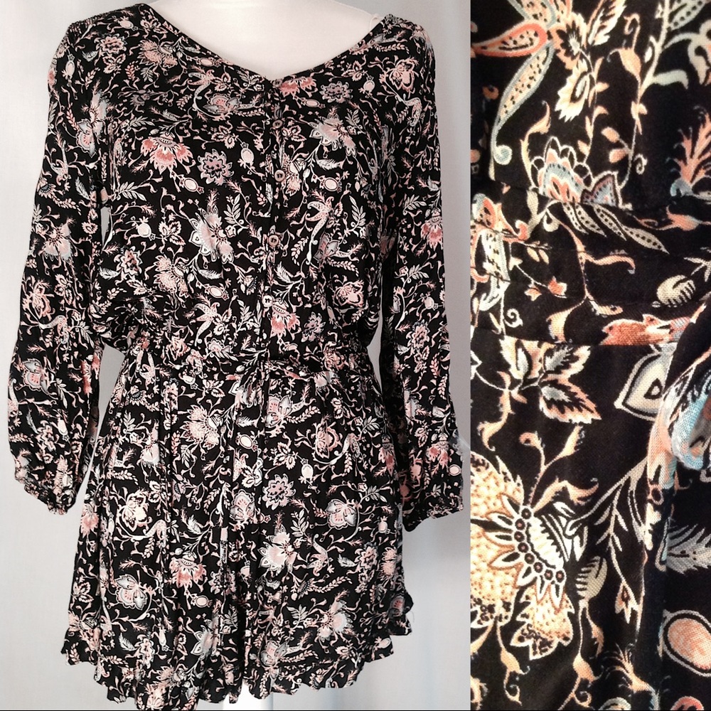 Floral romper long sleeves NWOT